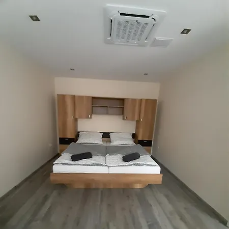 Kobor Vendeghaz 3* باجة